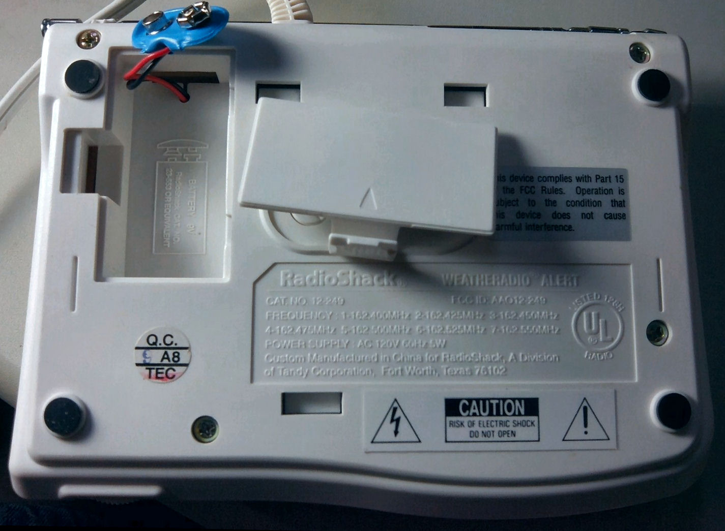 RadioShack NOAA Weatheradio Alert {USA Catalog Number: 12-249}